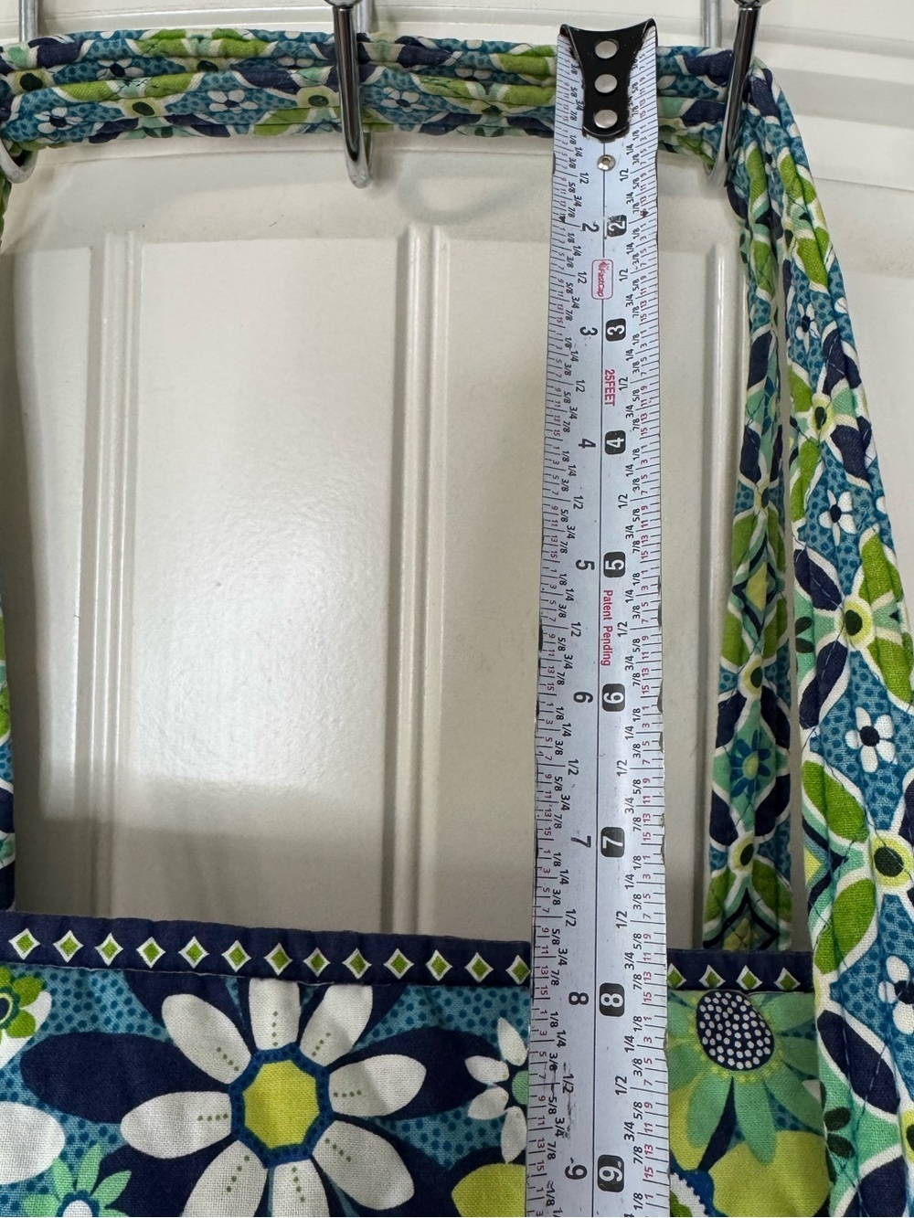 VERA BRADLEY 💚 Large Duffel Travel, Diaper Bag, Green Paisley Pattern 13x17” - Picture 7 of 15